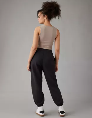 AE High-Waisted Baggiest Fleece Jogger-