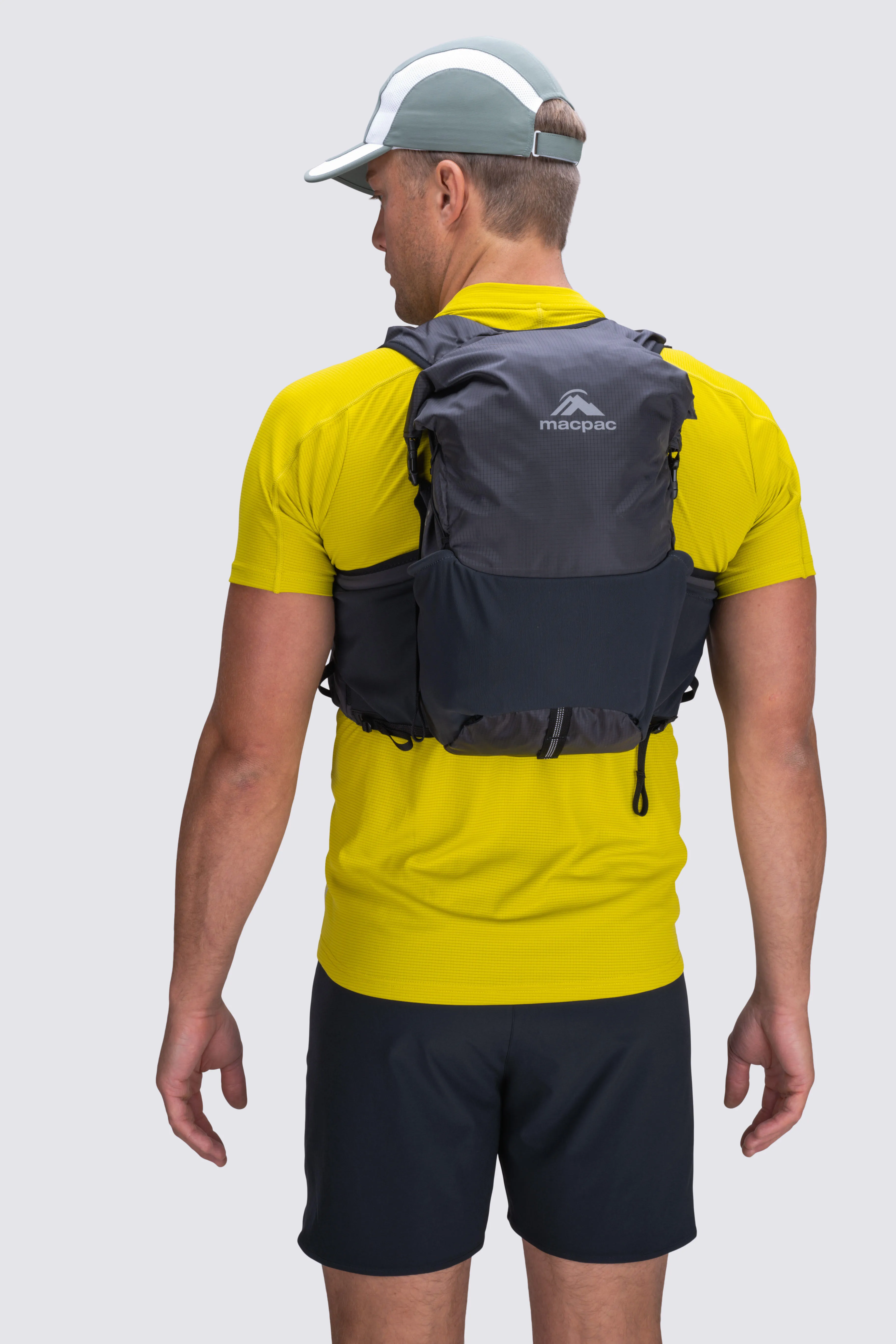 Macpac Amp Ultra 15L Running Vest