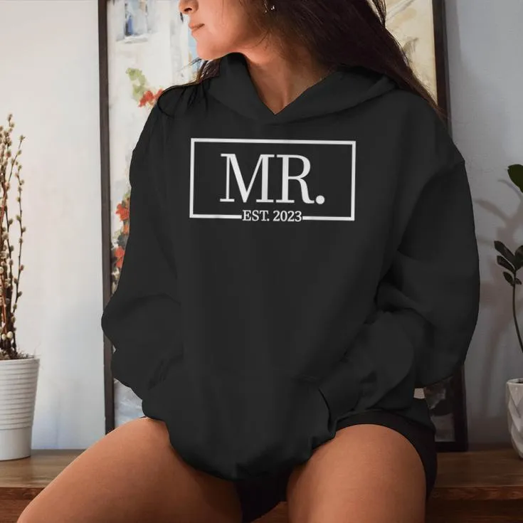 Mr Est 2023 Married Couple Husband Wife Mrs Wedding Mr Women Hoodie