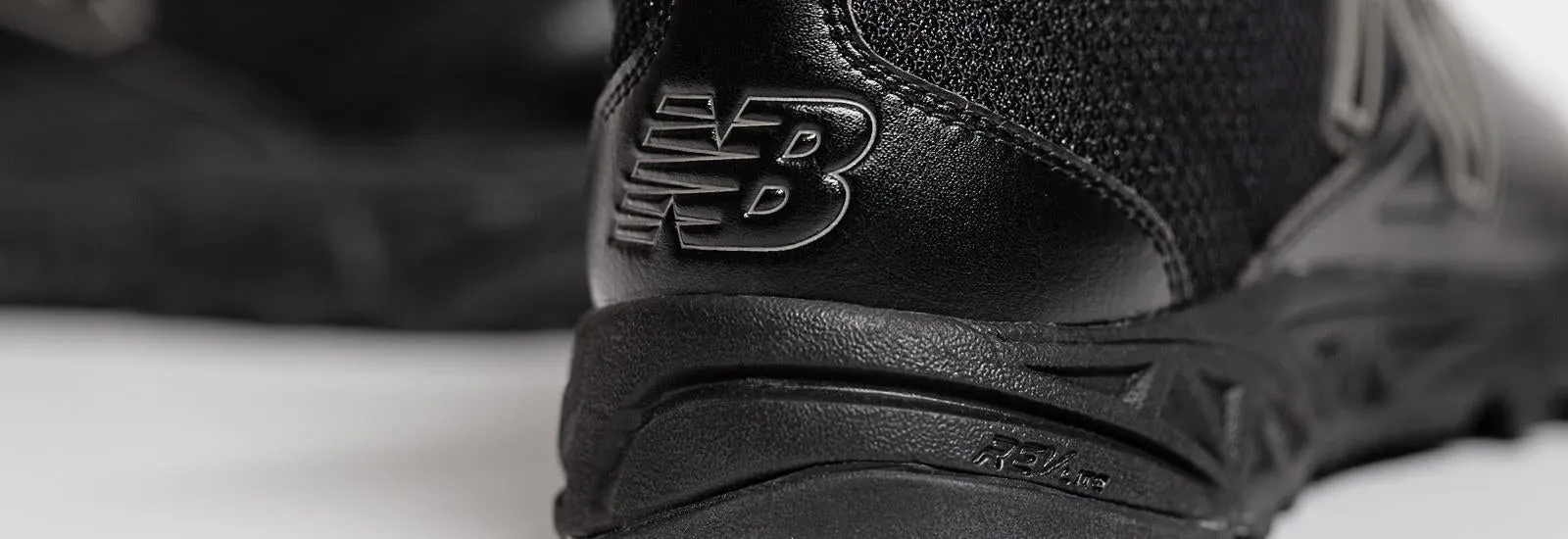 New Balance - Black Turf Umpire Shoe (MU950LK2)