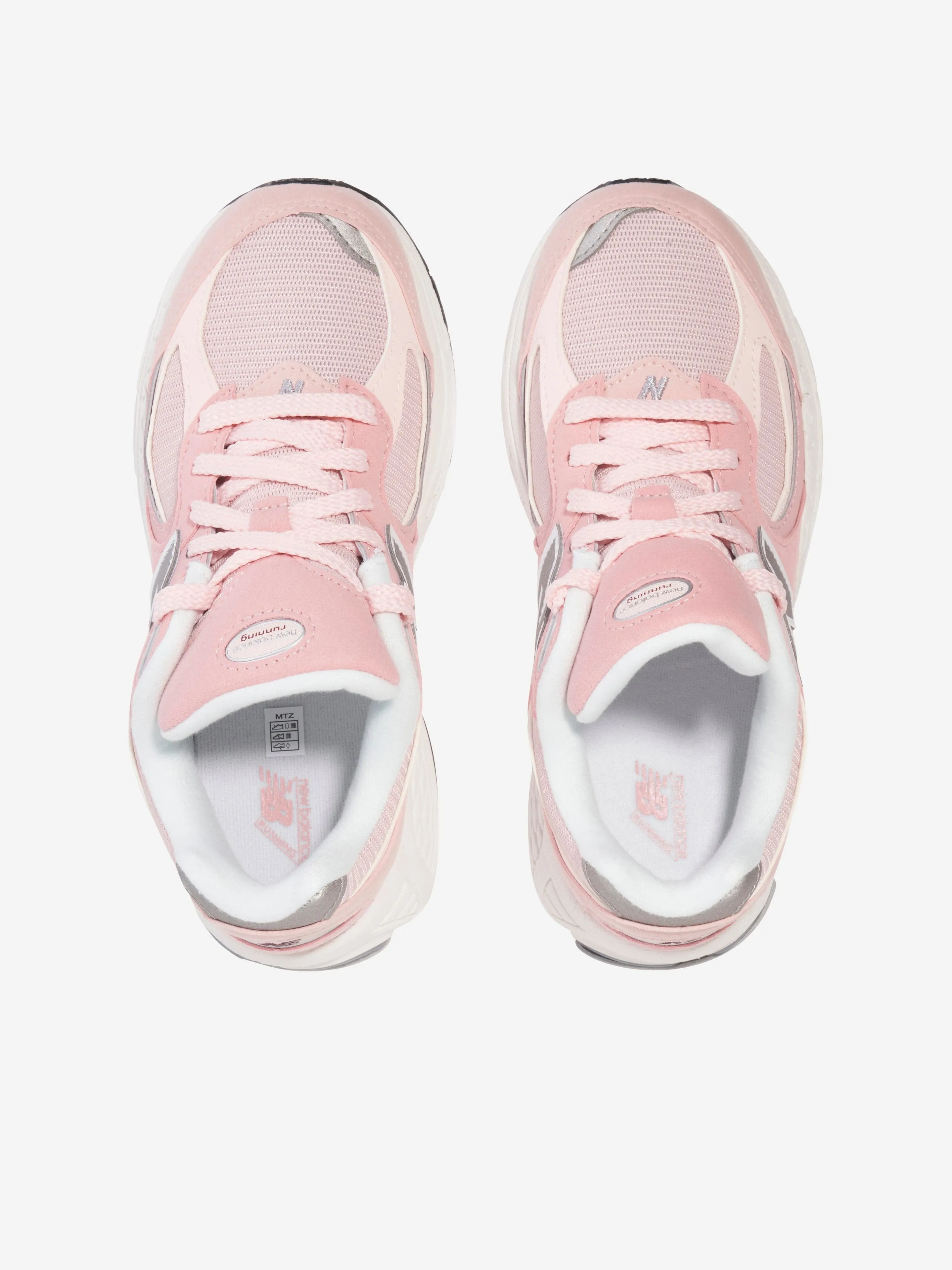 New Balance Girls 2002 Trainers in Pink