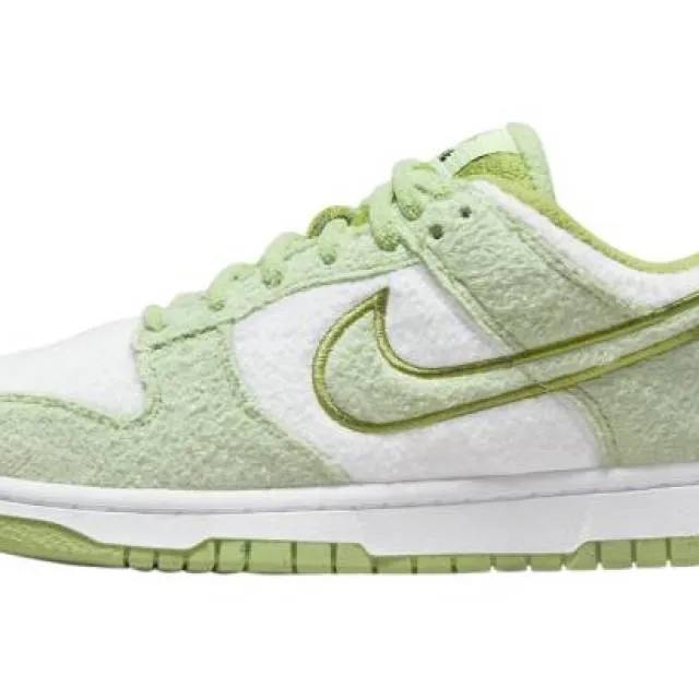 Nike dunk low fleece green