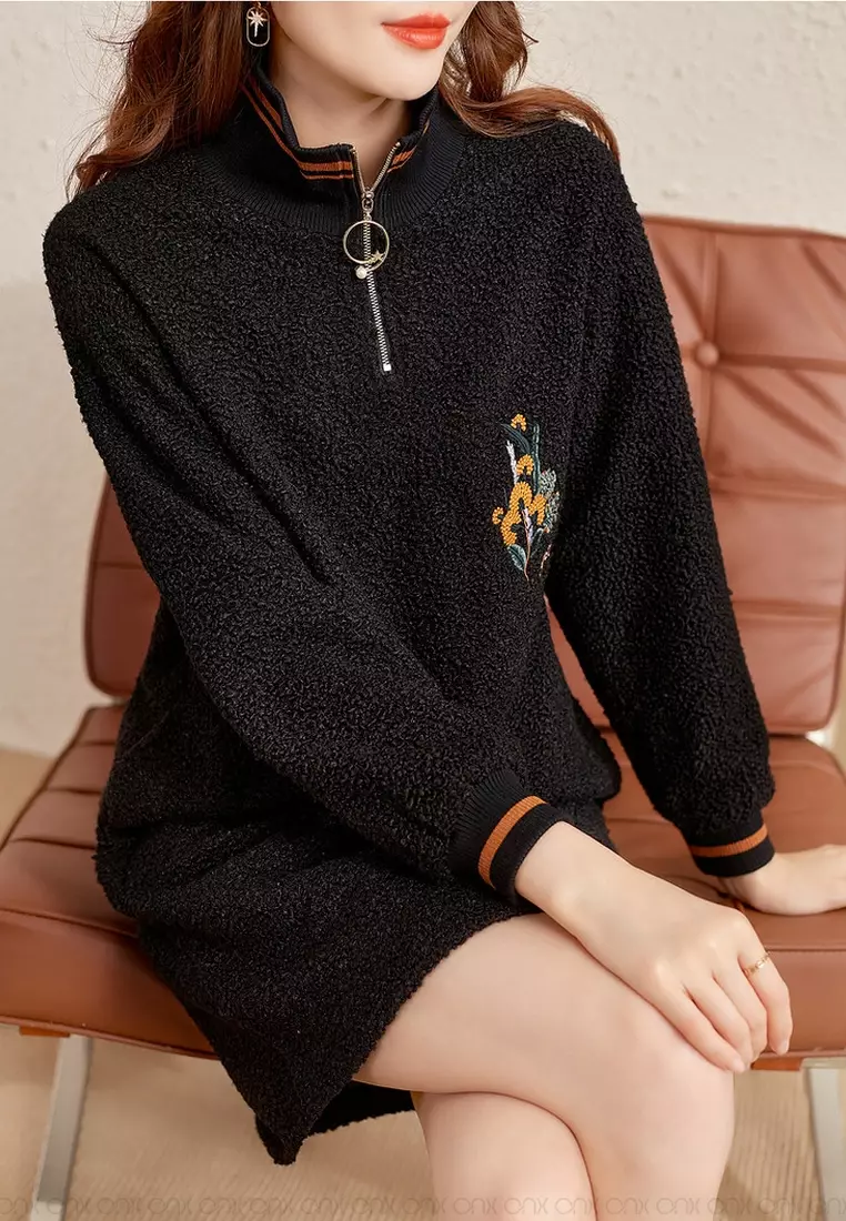 ONX.HK Loose Embroidered Fleece Sweatshirt Dress