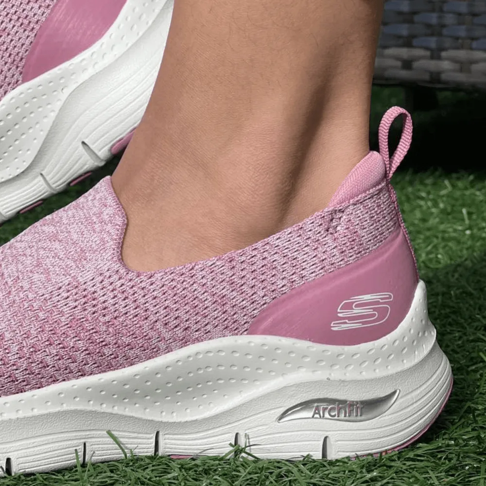 Skechers Arch Fit-Quick Stride Slip On Trainers in Pink