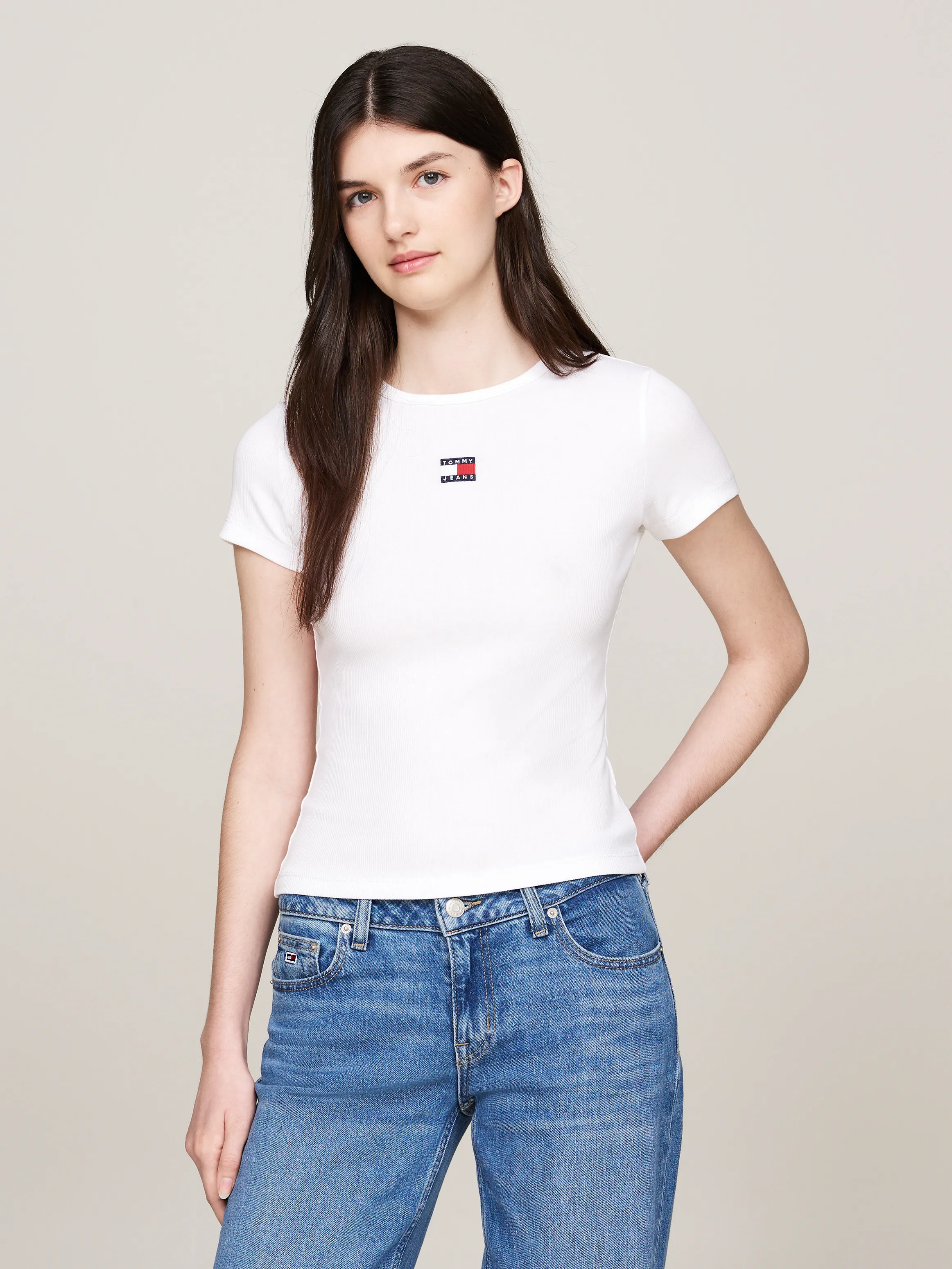 Tommy Badge Ribbed Slim T-Shirt | T-Shirts | Tommy Jeans