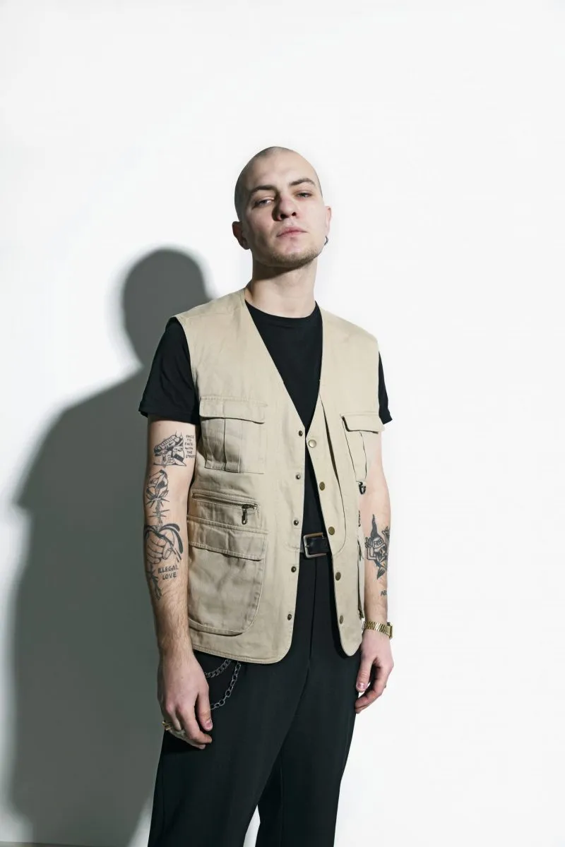 Vintage men cargo vest beige