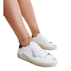 White sneakers with a worn effect by Gombol