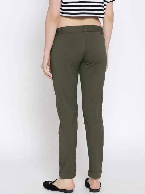 Women Solid Cropped Trousers